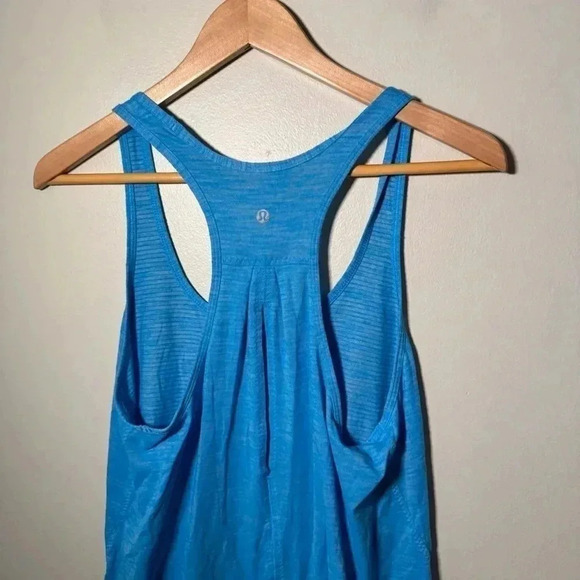 Lululemon salute the sun singlet tank top 10 - Picture 4 of 5